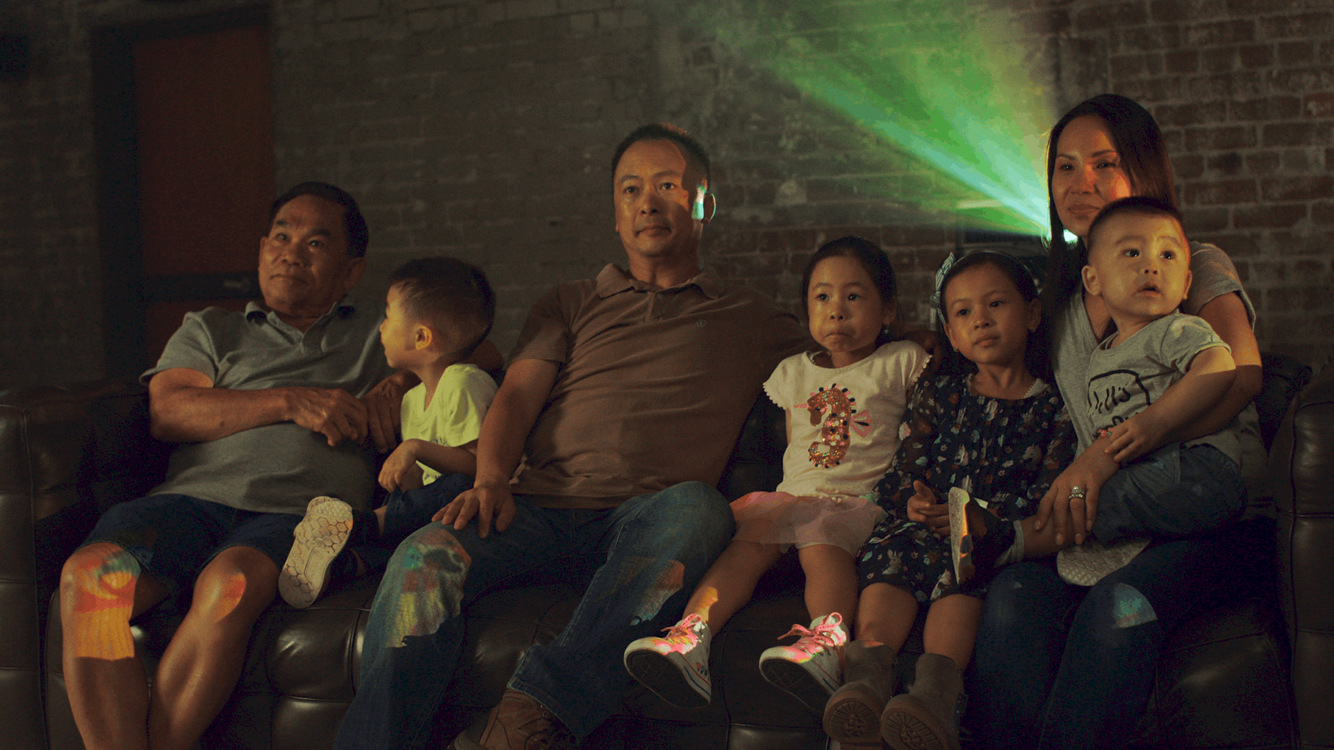 Huggies Parent Review Film - Nguyen Family (2)